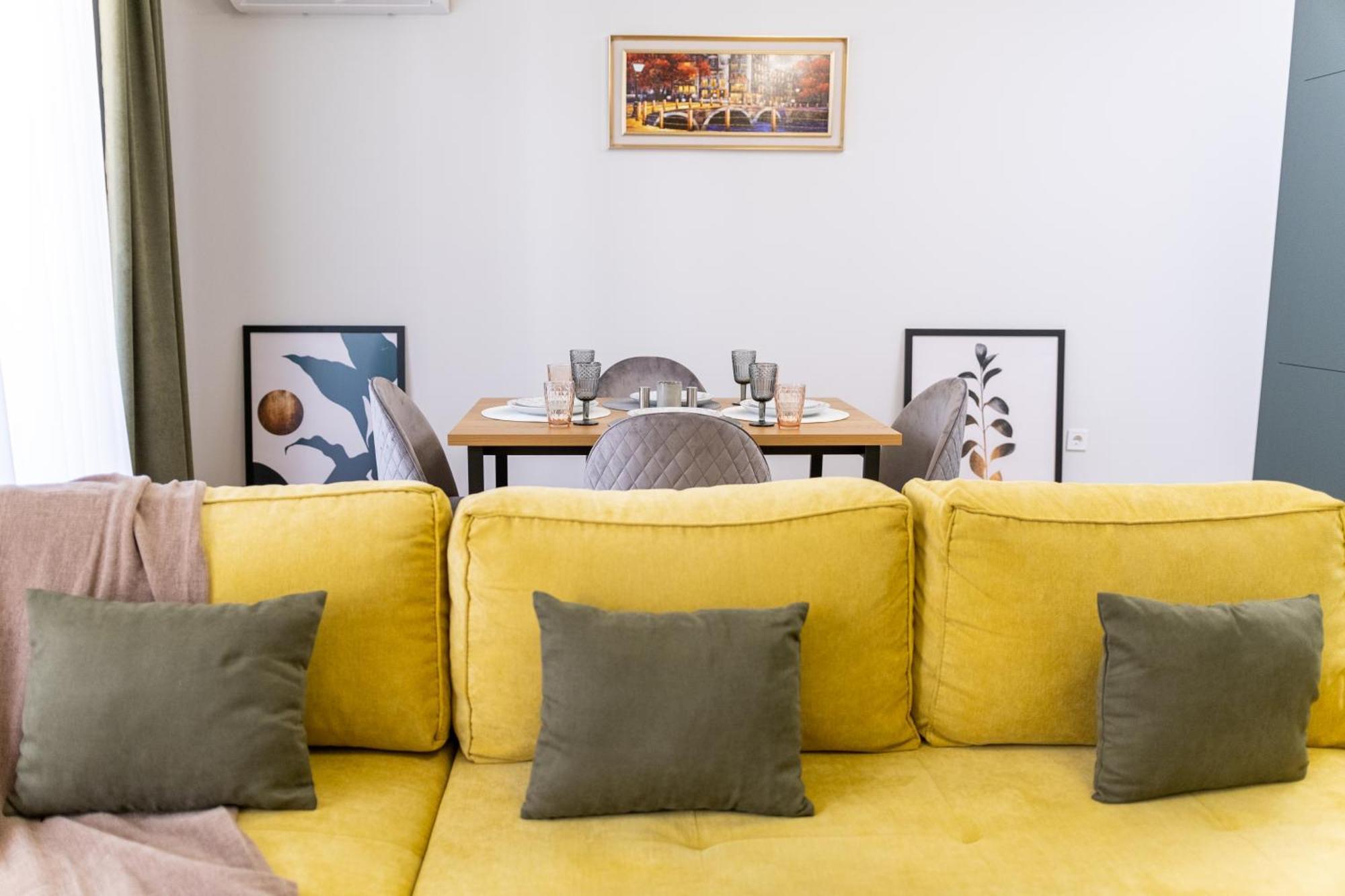 Modern & Elegant City Center Apartments Пловдив Экстерьер фото