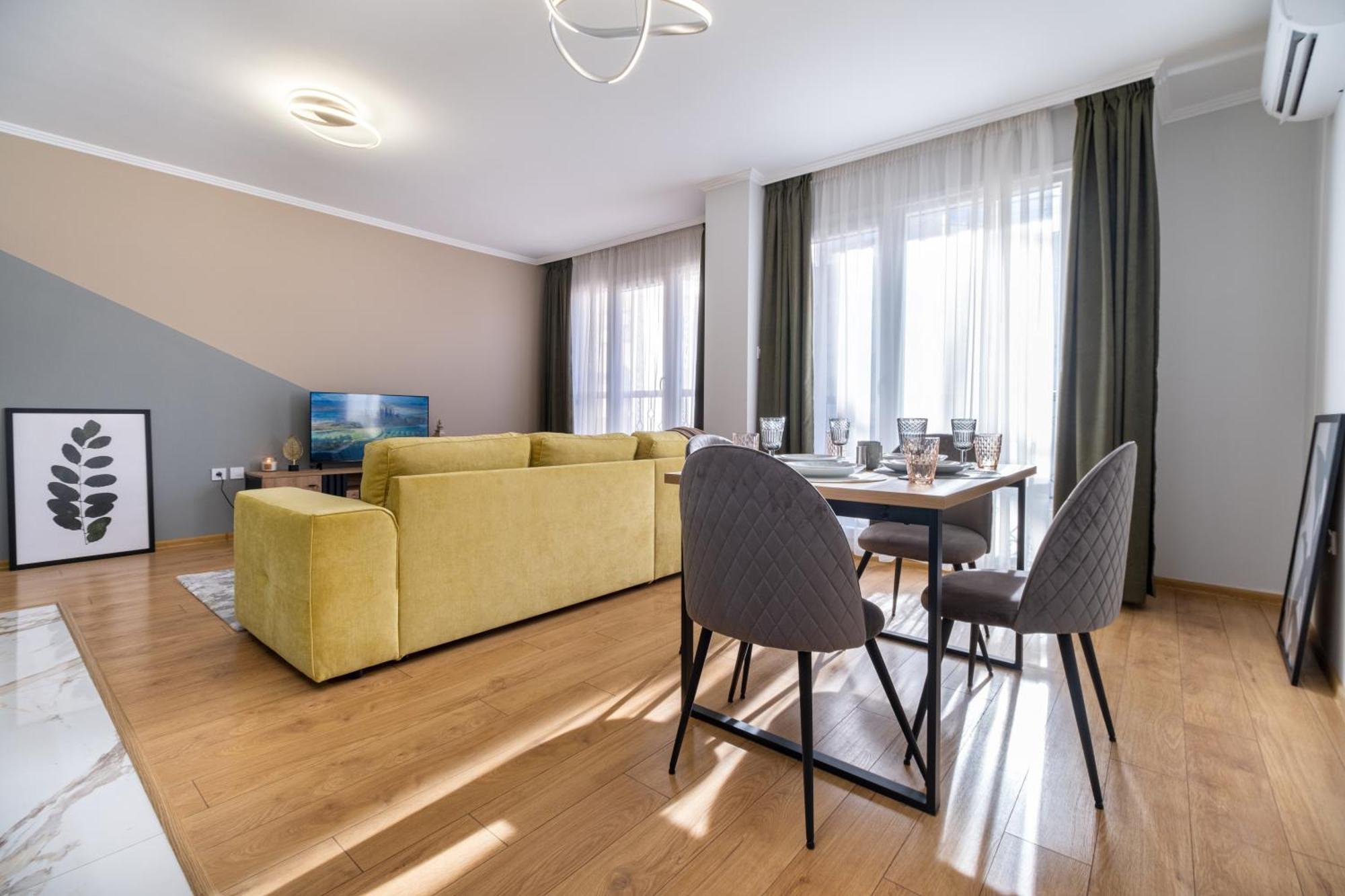 Modern & Elegant City Center Apartments Пловдив Экстерьер фото