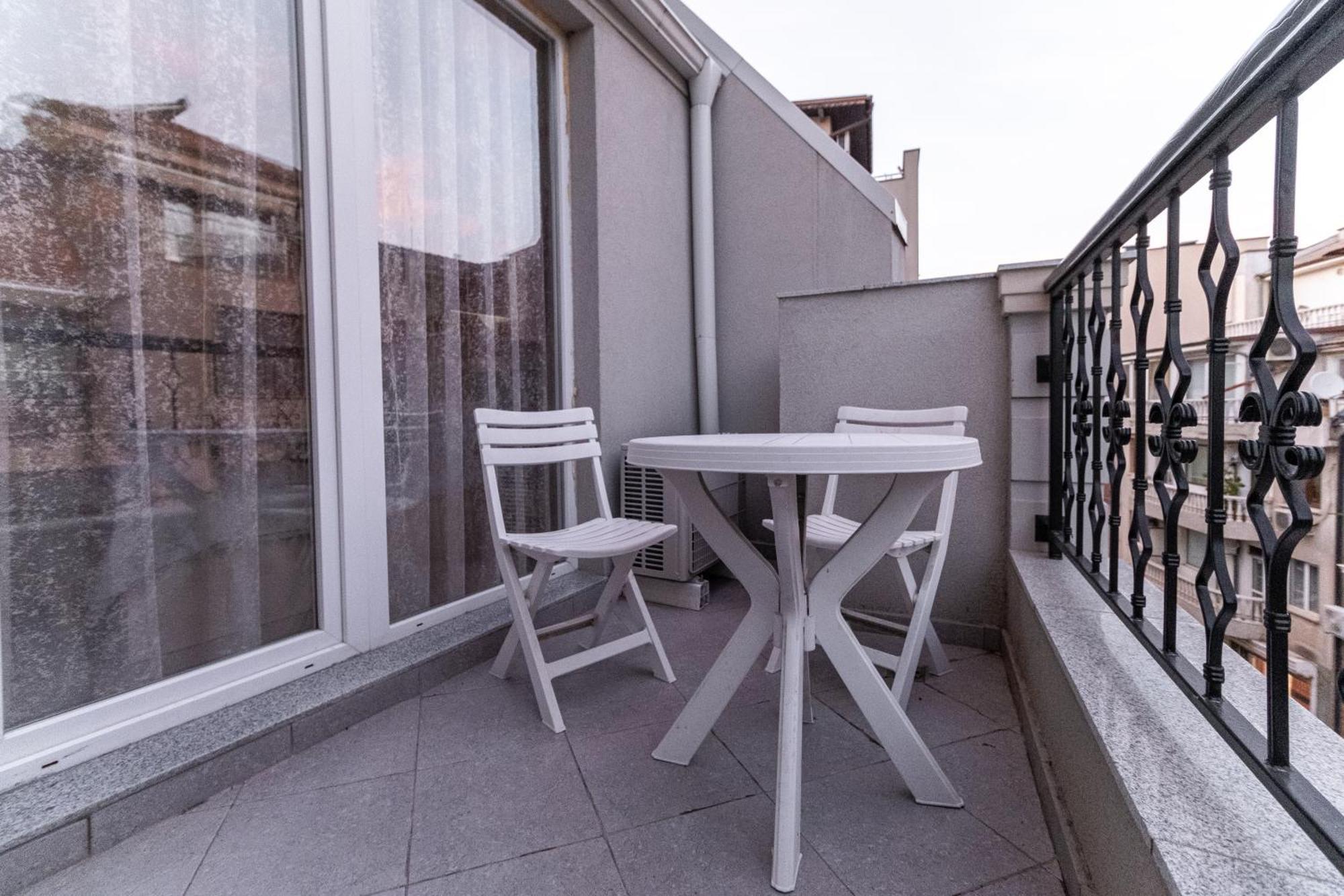 Modern & Elegant City Center Apartments Пловдив Экстерьер фото