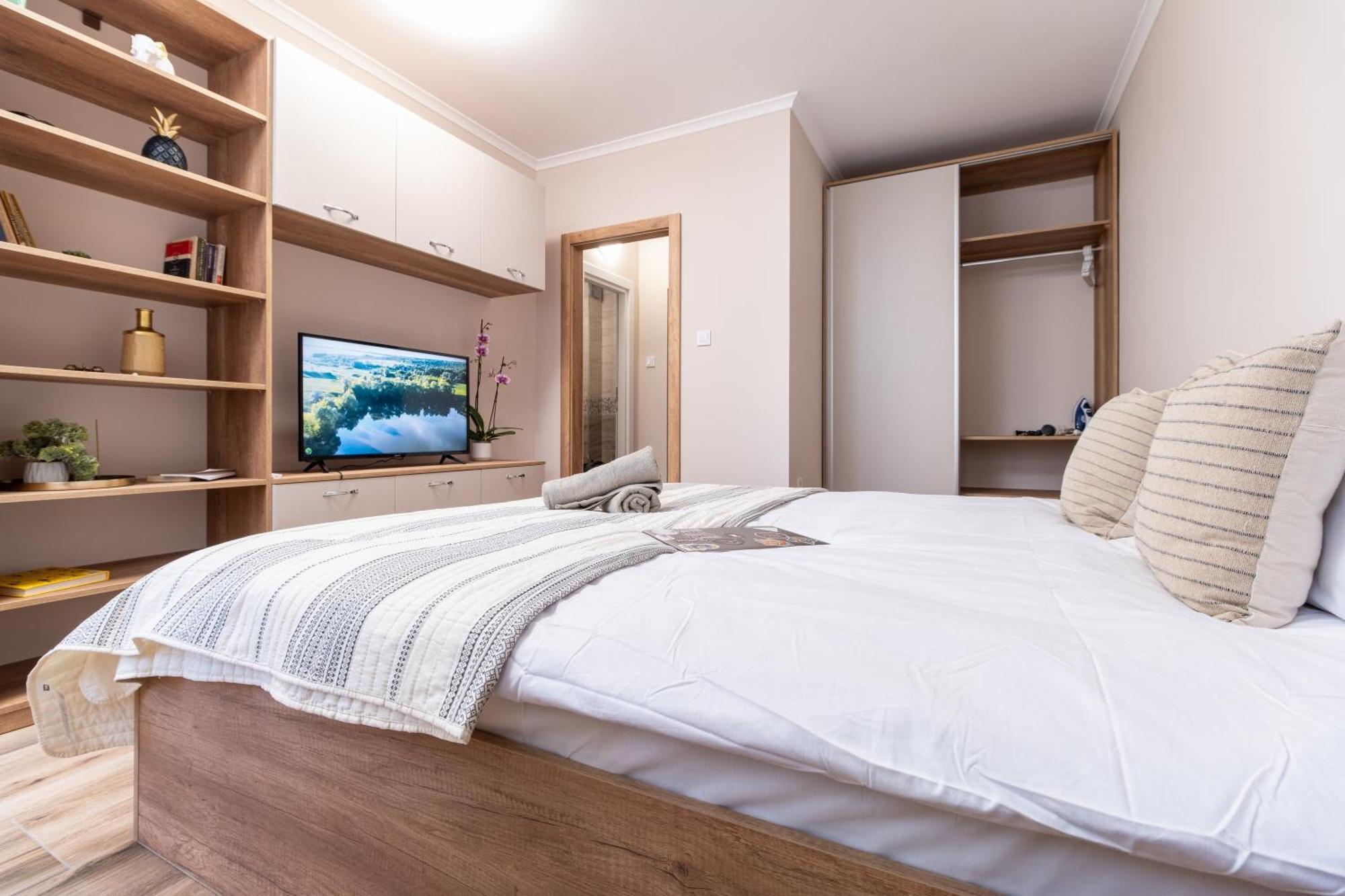 Modern & Elegant City Center Apartments Пловдив Экстерьер фото