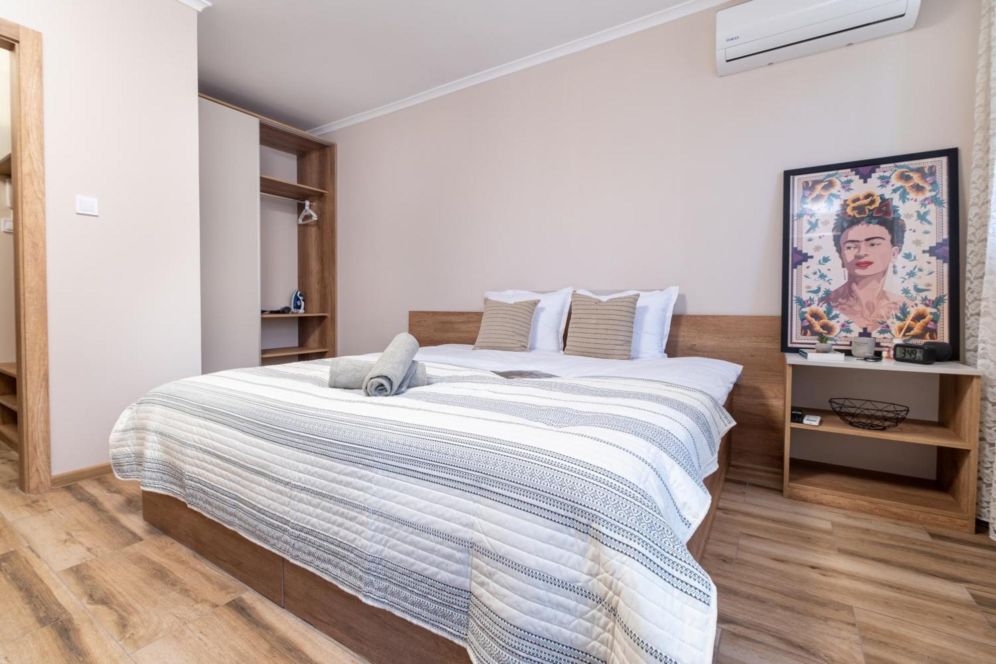 Modern & Elegant City Center Apartments Пловдив Экстерьер фото